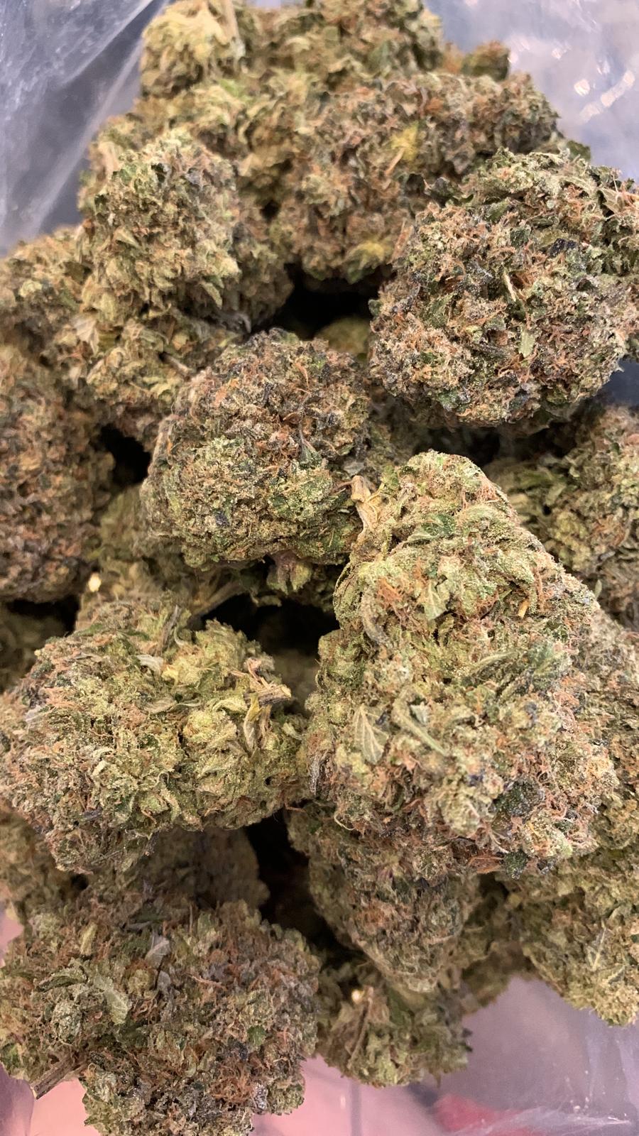 Budget Oz – Platinum Bubba Kush